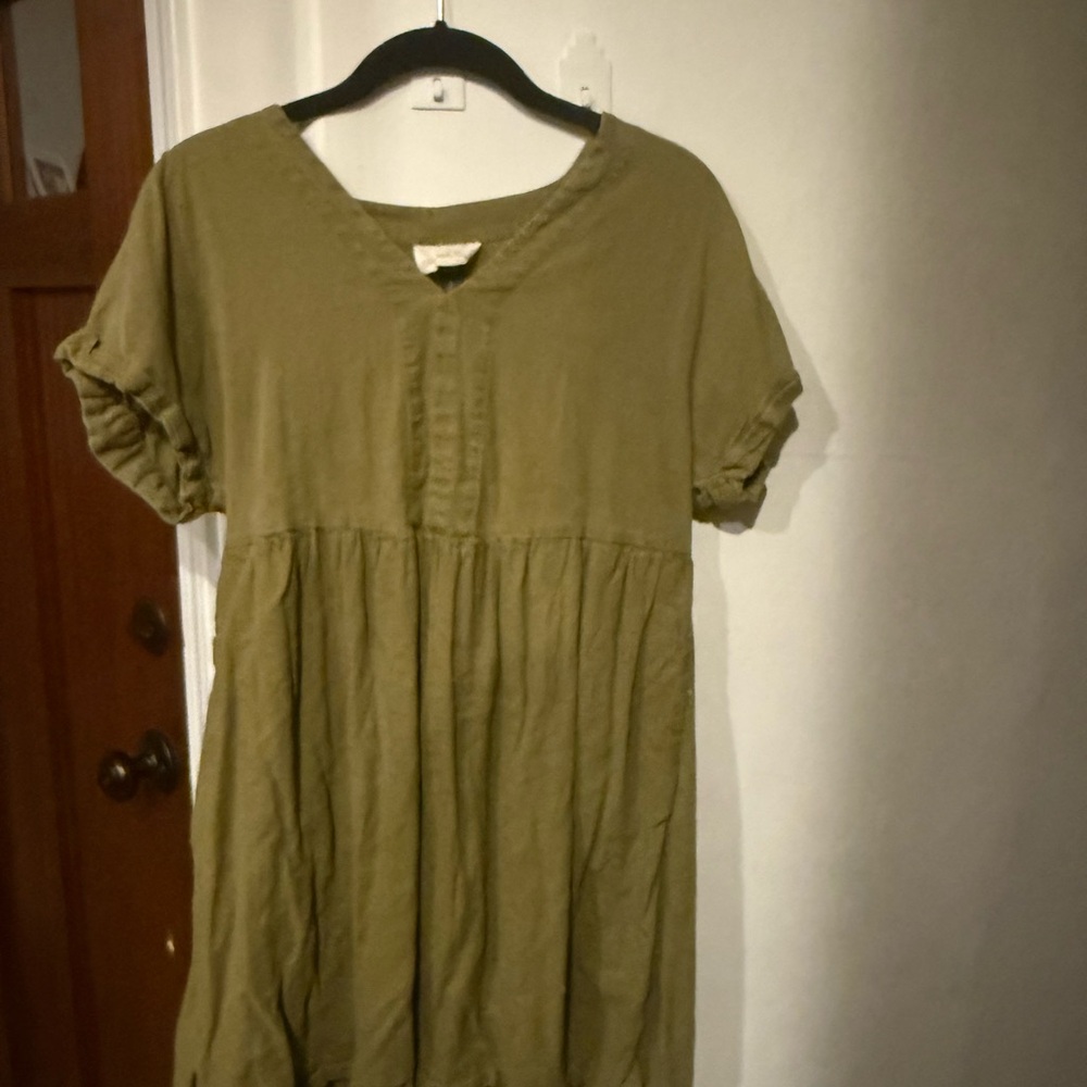 Universal Thread Olive Green Short Sleeve Babydoll Dress